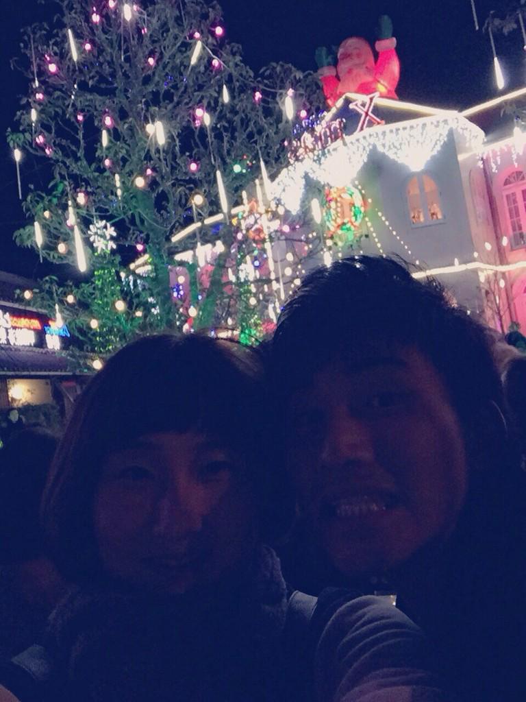 Mos いとうちゃん 今日は久々1日デートだったなー ベイマックスとベイマックスみたし とりあえず五平で夜ご飯食べて オートバックスの社長ん家のまあまあなイルミネーションみてきたった 楽しかった さて りささんにはサンタはくるのでしょうか Http Mos いとうちゃん 今日は久々1日デートだったなー ベイマックスとベイマックスみたし とりあえず五平で夜ご飯食べて オートバックスの社長ん家のまあまあなイルミネーションみてきたった 楽しかった さて りささんにはサンタはくるのでしょうか Http