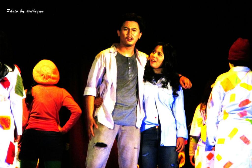 limbo bingung, ayesha menenangkan :)