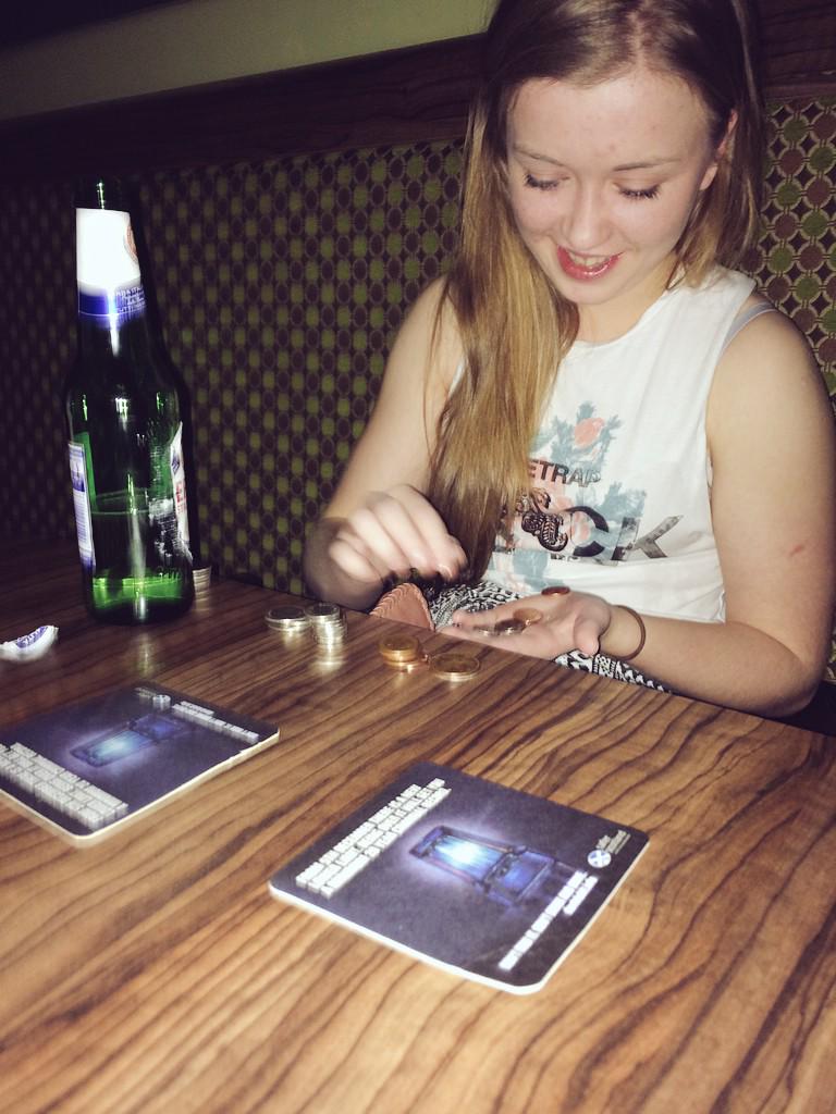 _LydiaMckenzie's tweet photo. This is just an image of how poor Jodie is at this time of year #countingcoppers http://t.co/7lcLZn42vw