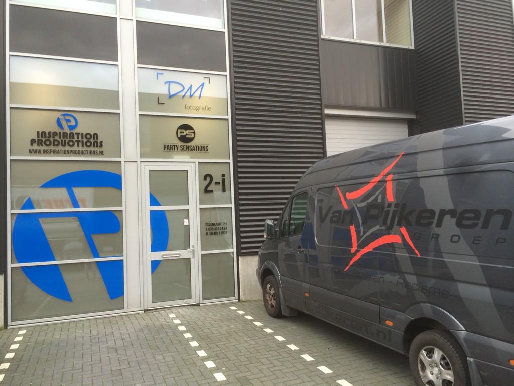 Zo die zitten erop! Dank aan <a href="/PijkerenSign/">Van Pijkeren Groep</a>