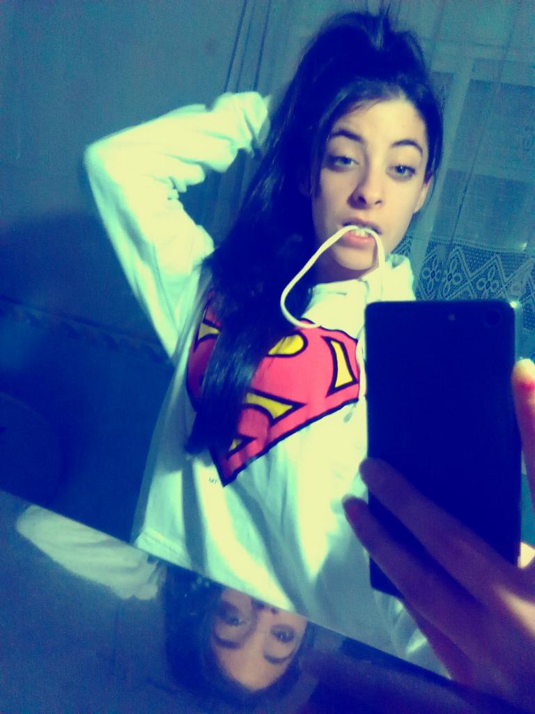 Lah_EvillaFlow's tweet photo. Buenas tardes mundo,feliz martes 23 💎 http://t.co/qrNorNuyid
