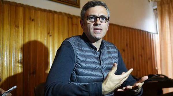 IndianExpress's tweet photo. LIVE J&amp;K election results: Omar saves his seat but set to lose power http://t.co/C25ujIdJ4f  #Decision2014 http://t.co/fZy9Erco7e