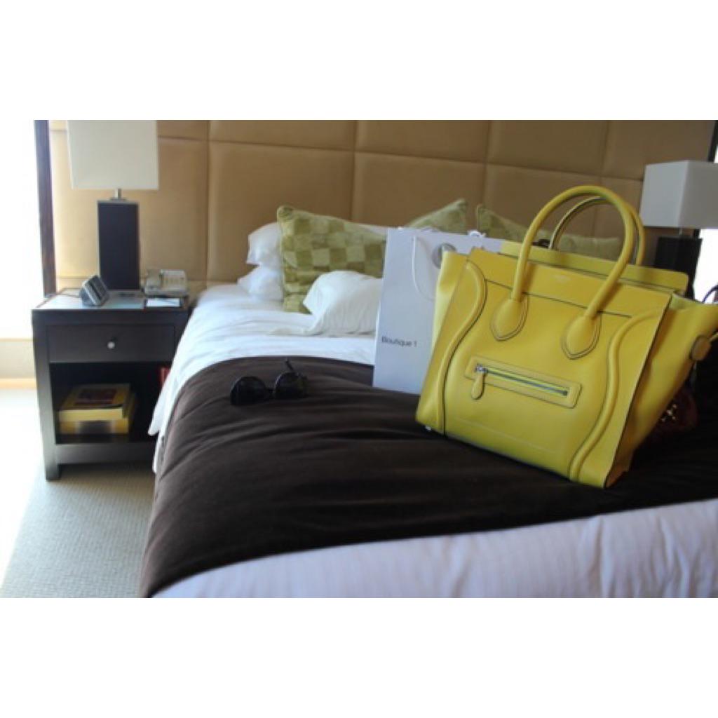 DVS_Vlogs's tweet image. CÉLINE Bag
#CÉLINE #ImDVSStyle #DavidVSeiler #ItsDavidVStyle