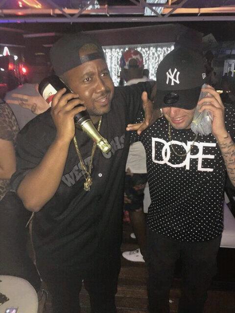 Skati_guru's tweet photo. You guys are really influential @akaworldwide &amp; mrcashtime even haters do what you do http://t.co/dDhpQSDosV