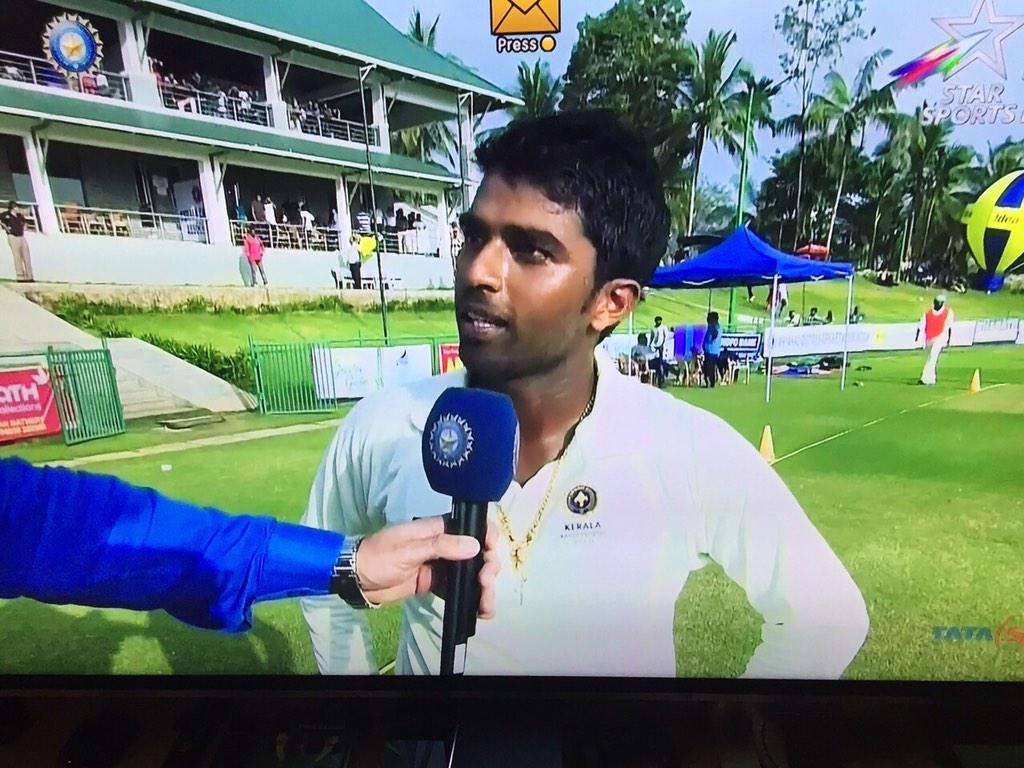 sreesanth36's tweet image. Well done Sachin baby..May God bless u to achieve more heights ..200not out..wht a knock ..well done