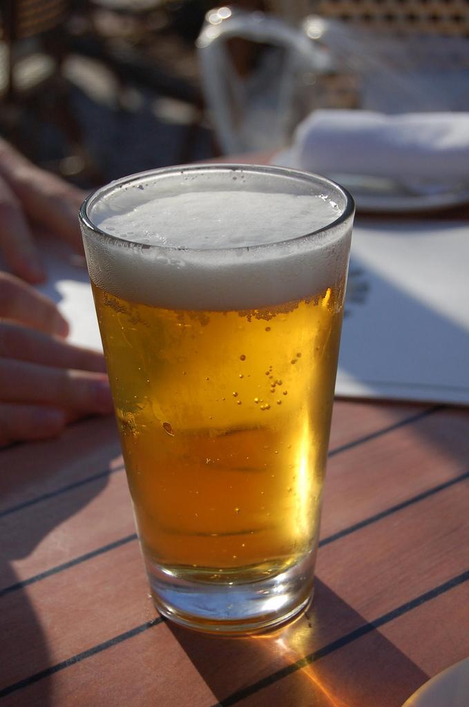 Cervecear's tweet photo. Eres el sol de mi vida #AmorCervecero http://t.co/IrSyY5ScvS