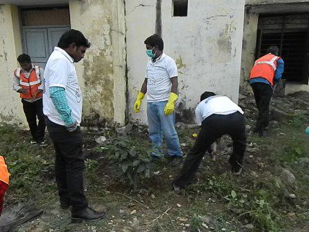 NHAISBM's tweet photo. Shramdaan PIU Krishnagiri (Tamil Nadu) Date 19-12-2014 http://t.co/f8stIVxzFv