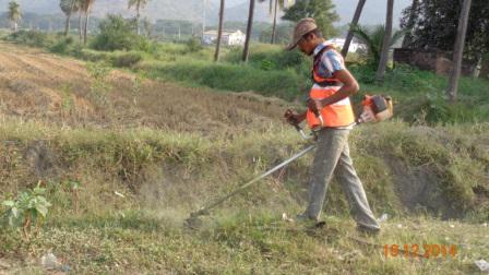 NHAISBM's tweet photo. Shramdaan PIU Vijayawada(Andhra Pradesh) Date 19-12-2014 http://t.co/Bn8plfm6kV