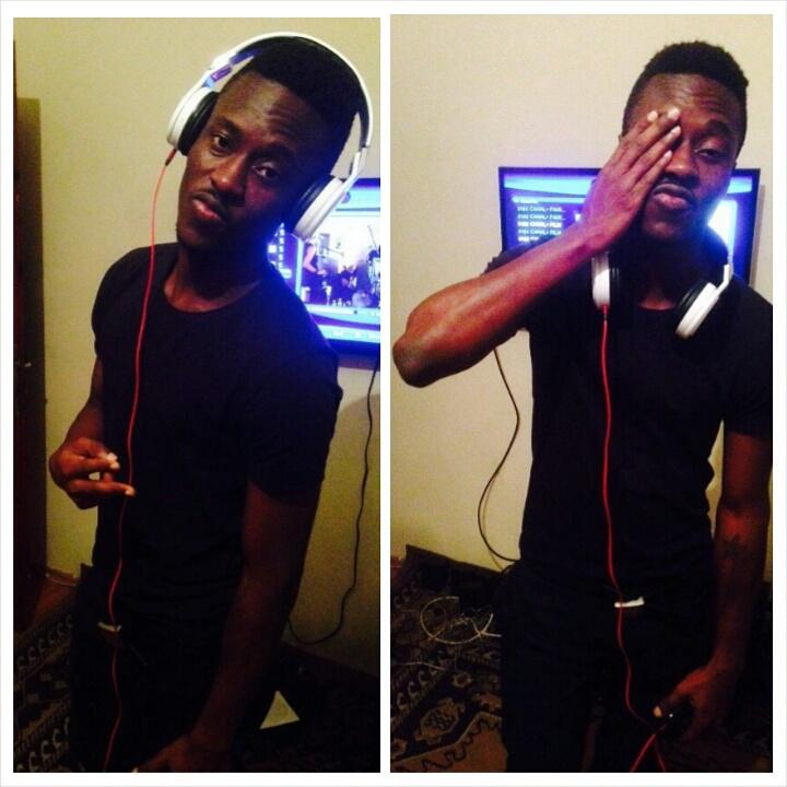Japh111's tweet photo. Keep smiling and one day life will get tired of upsetting you.. #BeHappy #GodIsLove 👑🚶🚶 http://t.co/vPrdwCkeTe