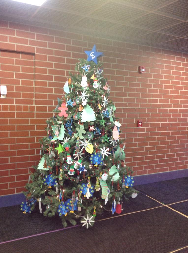 BriReynolds88's tweet photo. Merry Christmas @ElementaryJays !! http://t.co/RTAdQAmM2e