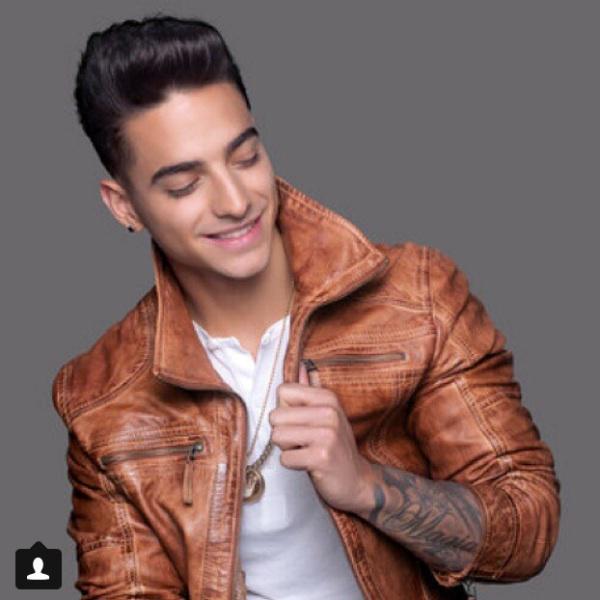 maluma's tweet photo. La Vida es una y es un #CARNAVAL #PBDB http://t.co/So28unRksg
