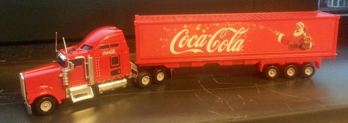 JumboKoornneef's tweet photo. Retweet dit bericht en maak kans op een echte Coca-Cola miniatuurvrachtwagen. Fijne feestdagen! http://t.co/DVsUQfpT7n