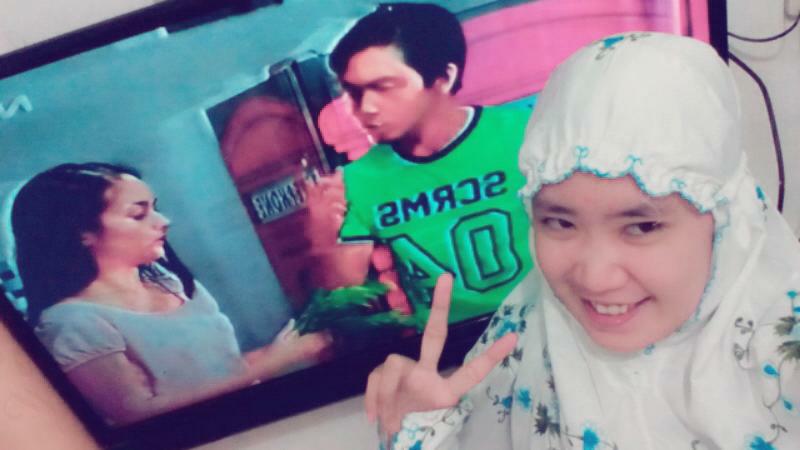 #netmiliuner_2 <a href="/netmediatama/">Netmedia</a> lucu nya nonton tetangga massa gitu ,ap lg mendpt kn samsung S4 asyiiikkkk nya