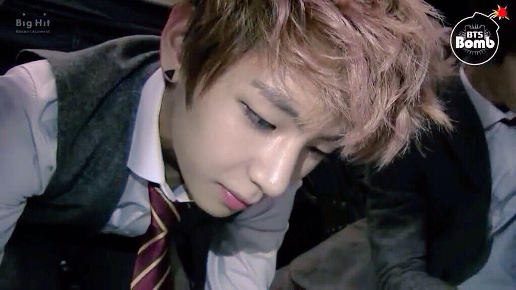vnellekim's tweet photo. @fcxkhood http://t.co/IhhDUbmMSE