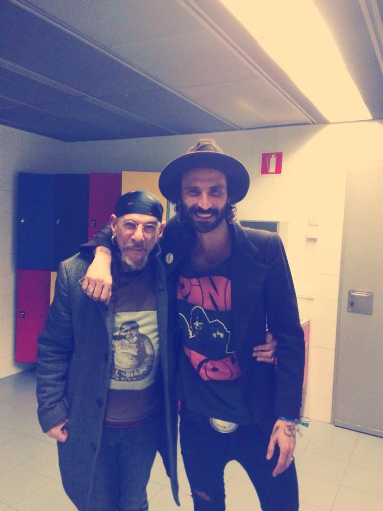 Leiva_Oficial's tweet photo. Ídolo. Que ilusion me ha hecho verte, copòn. L http://t.co/BVqQxTDfpf
