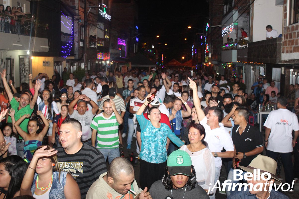 belloafirmativo's tweet image. Primera Fiesta de la Familia Afirmativa.