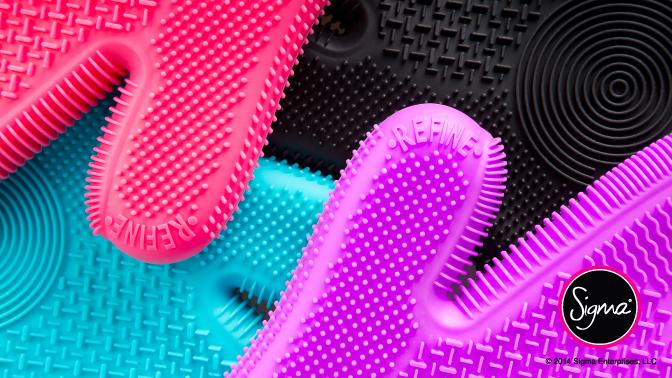 Prolong the life of your brushes and be sure to clean them once a week! #SpaGloveSunday