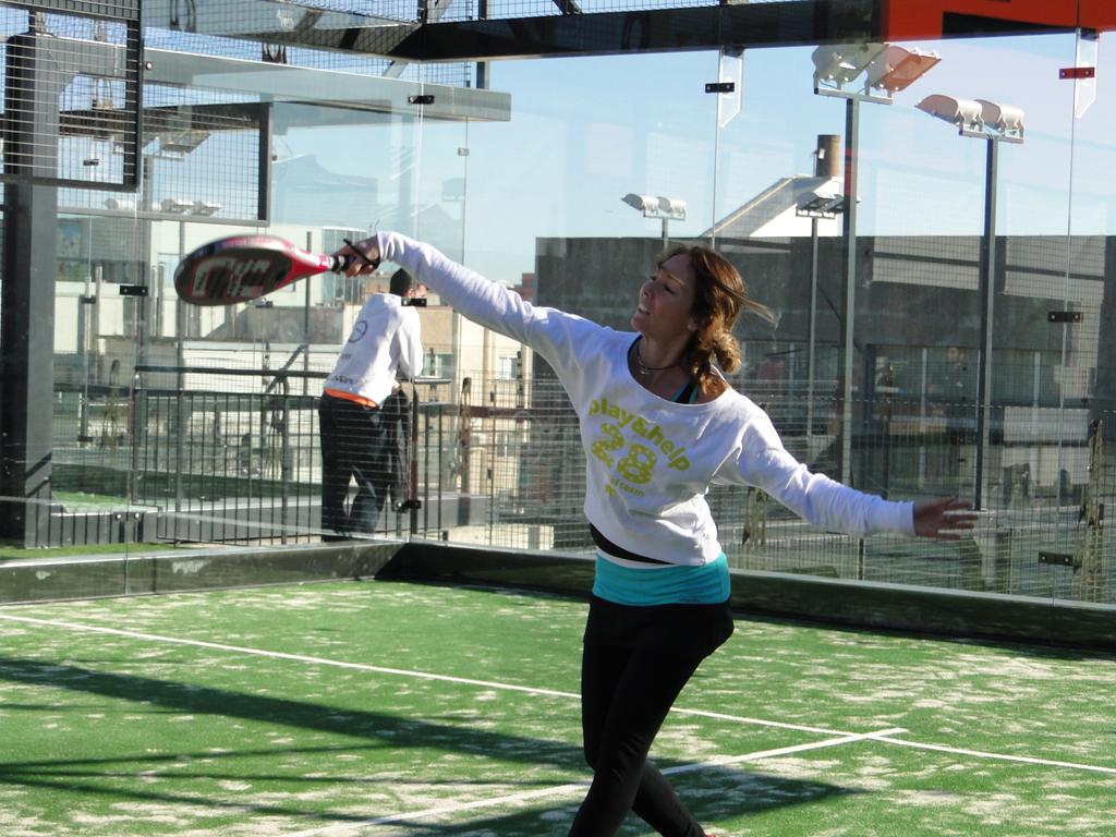 Torneobcnpadeltour <a href="/PadelAdvisors/">Padel Advisors</a> con la gran guille. Mucho padel y risas tmb <a href="/a40grados/">a40grados</a> @playandhelp1 <a href="/starspadel/">Star´s Padel</a>