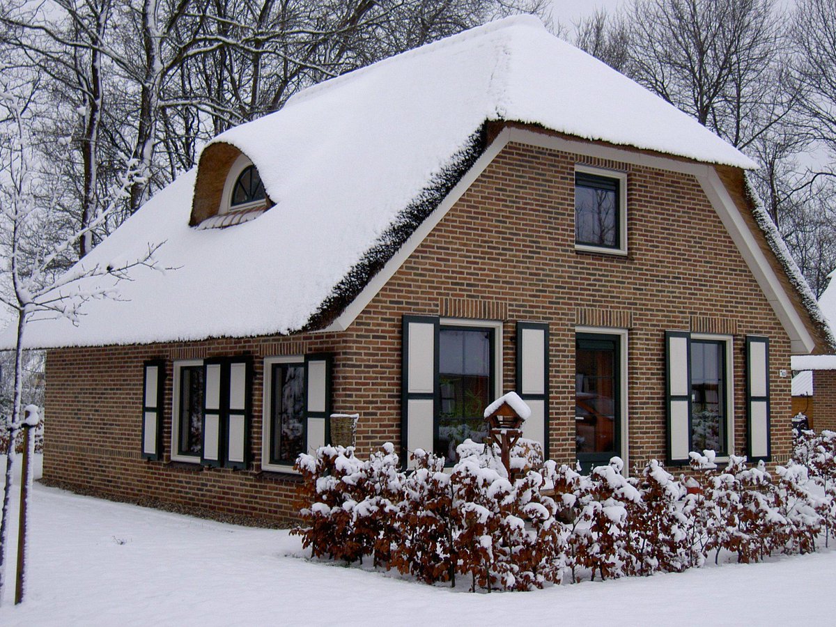 Eurolouvre1's tweet photo. Wij wensen iedereen fijne feestdagen voorspoedig 2015! http://t.co/MZr3mxaShv