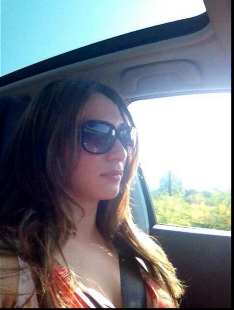 tmclebanon's tweet photo. إميلي حصروتي @Emiliehasrouty من حملة #selfieRS
Your on our #christmas tree http://t.co/I4ul5OPWfq