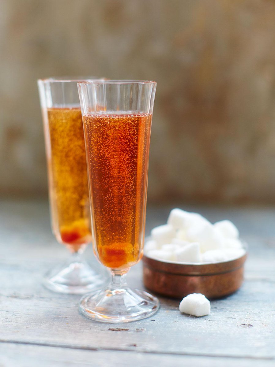 On #NYE my #recipeoftheday had to be a lovely cocktail Cheers to an awesome year guys x jamieol.com/G8XBHs