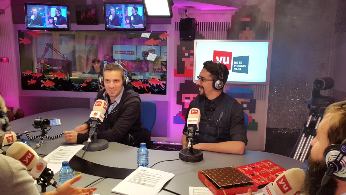 vodafoneyu's tweet photo. ¡@Damianmolla y @Marronhormi en directo con #CooloCulo! http://t.co/83lp0ZmMwz #yu500 http://t.co/K9S2RMaVij