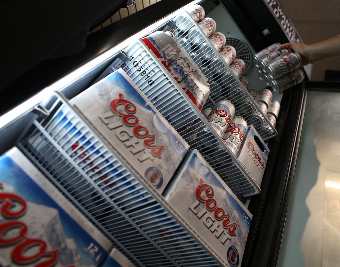 coorslightca's tweet photo. Be fearless, but never beerless. #NewYearsResolution http://t.co/qX6eQogw4H