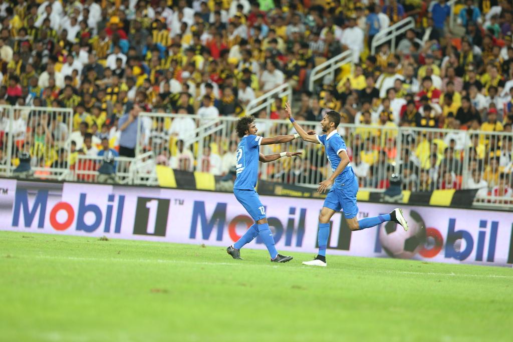 Alhilal_FC's tweet photo. سلمان الفرج يسجل هدف التعادل للهلال تصوير @abofahad053 http://t.co/r6bzCiE431