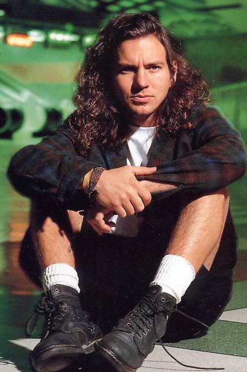 Look who\s 50 today! Happy birthday Eddie Vedder 