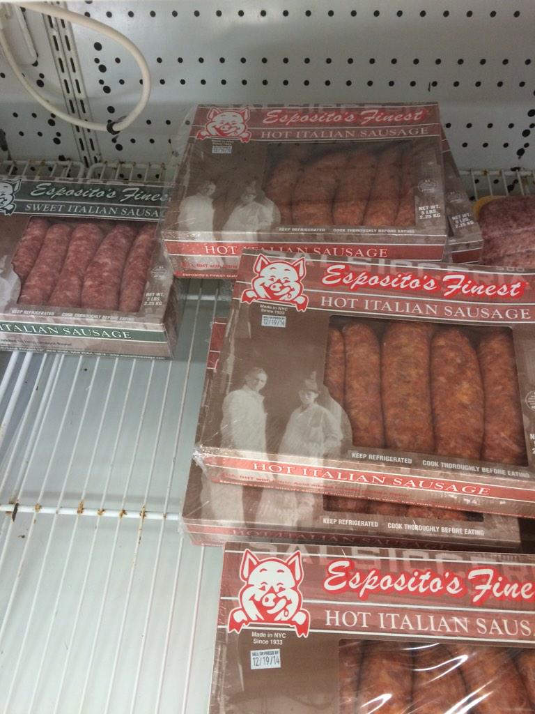 james4929's tweet photo. @espositosausage any sweet potato fennel sausage for the holidays? http://t.co/qAWN8crDjL