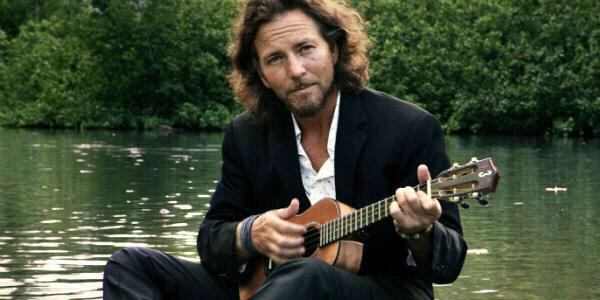 Happy birthday to the amazing Eddie Vedder 50 and still super hawt 