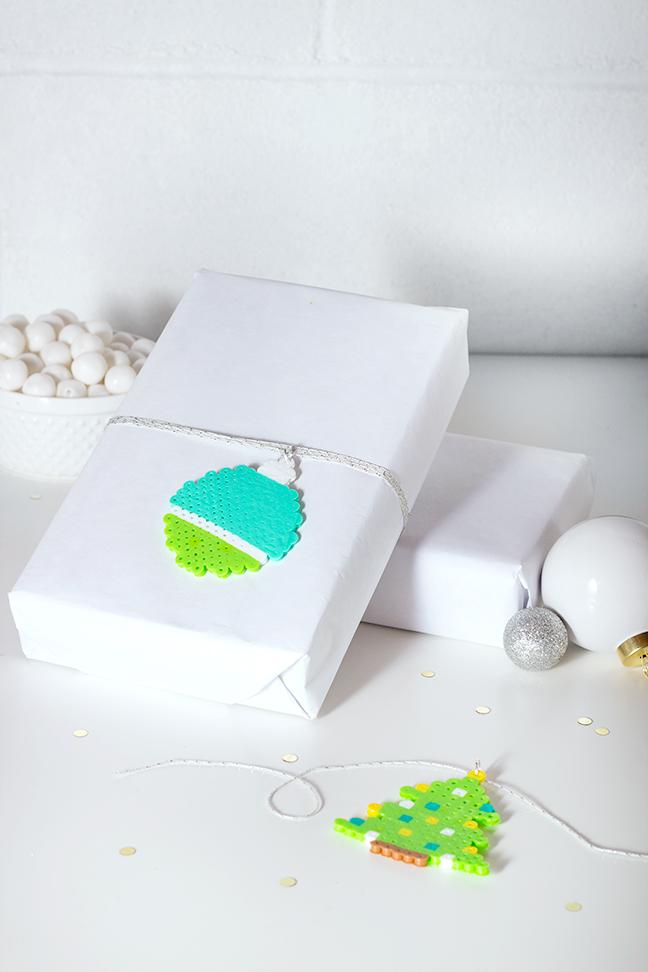 Merry Christmas! Got some last minute gifts to wrap?  Try out this #DIY I made <a href="/itsmomtastic/">Momtastic</a>  momtastic.com/diy/479709-diy…