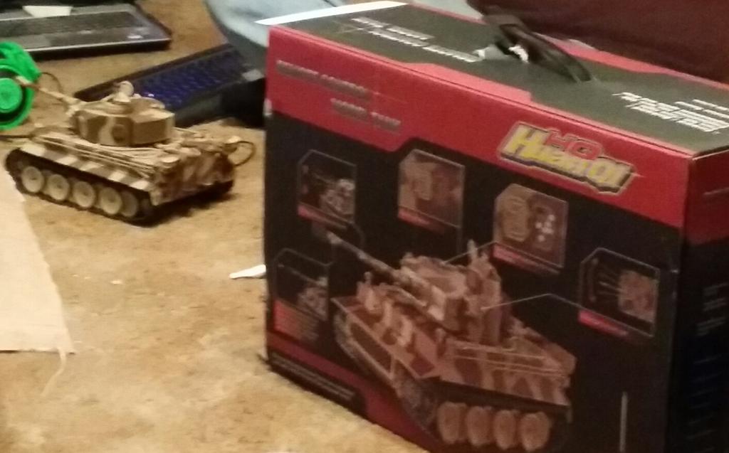 ALEsteemedAsst's tweet photo. Nothing says "I <3 u" than a tank for Christmas... @ArcLightInst #tanksmas #wot #remotecontroltank #heshappy #tiger1 http://t.co/gNfaABRMlO