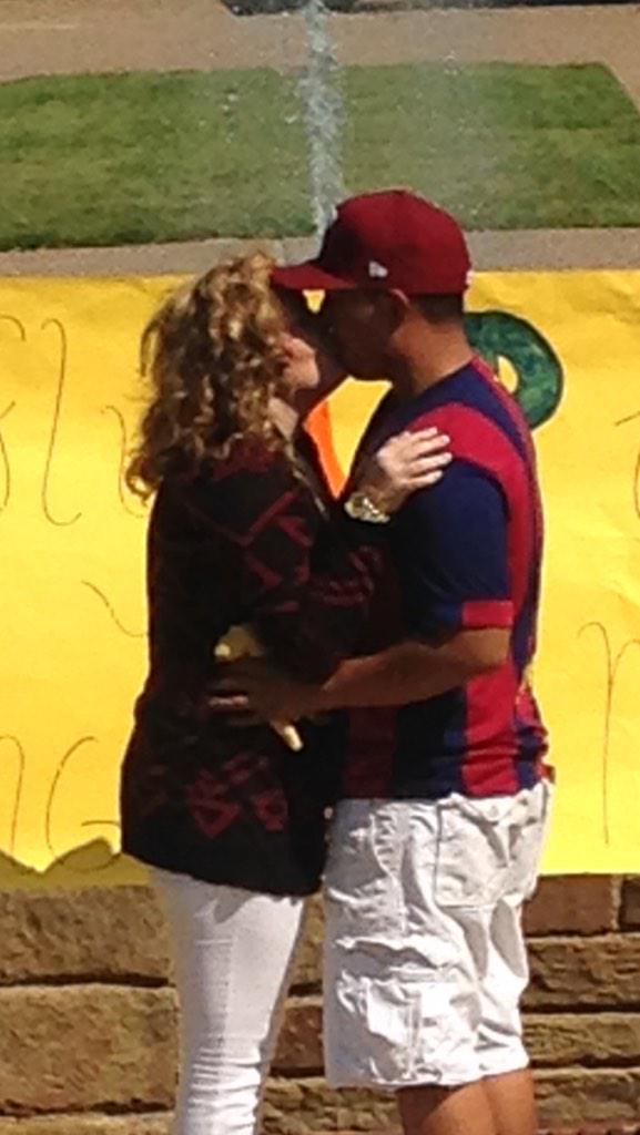 hannahalexyssXO's tweet photo. #TossBackTueaday http://t.co/9C2NP6AFJl