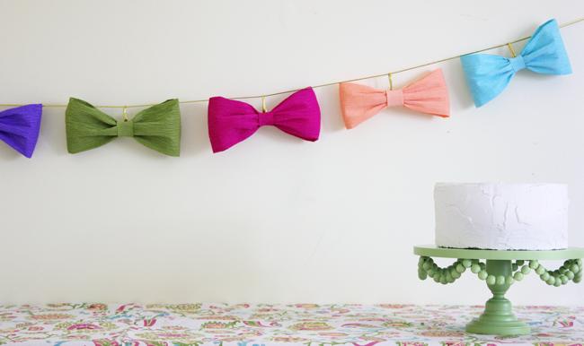 #DIY Crepe Paper Bows | bit.ly/1G7faHV