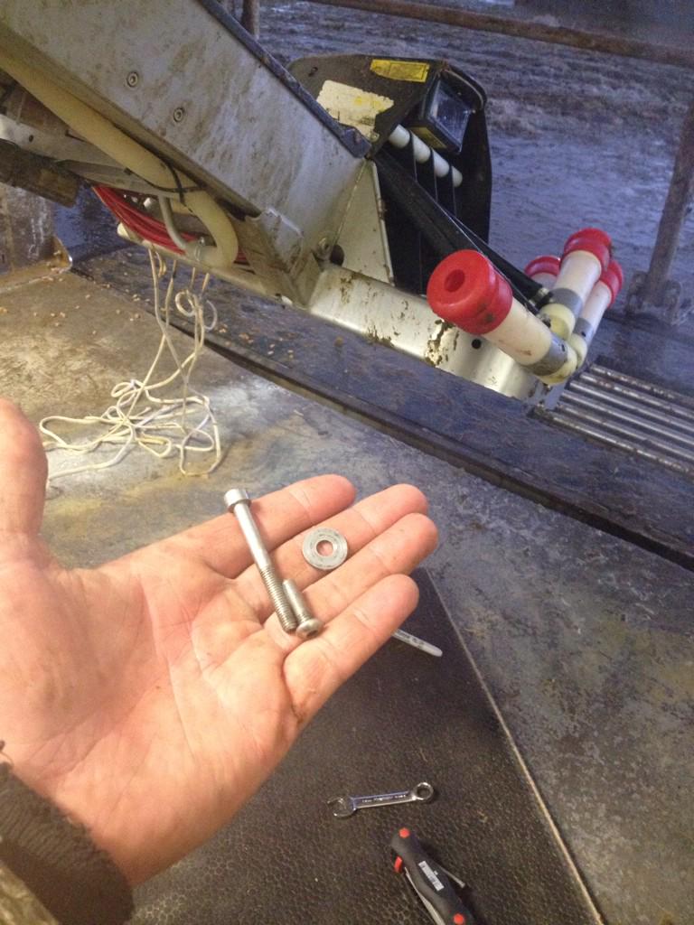 R_Hofhuis's tweet image. You&apos;re not doing it right unless there&apos;s parts left at the end!  #lelyrobot