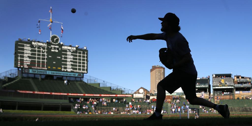   Wishing a happy birthday to Eddie Vedder! See you in 2015!  