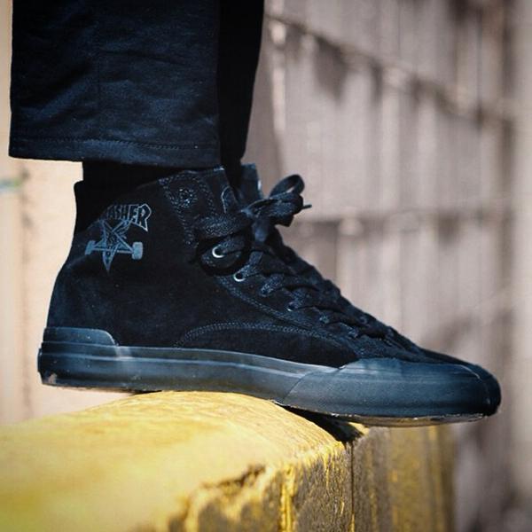 hufworldwide's tweet photo. #HUF x Thrasher Classic Hi // Now Available. Photo: @KicksHawaii #StoopsAsiaTour #HUFxThrasher #HUFclassic #waitwhat http://t.co/7B9z1zjAhU