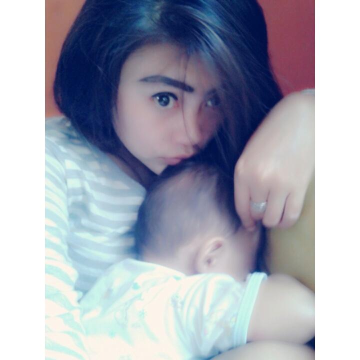 Loveyoumore sayang #pelukcium