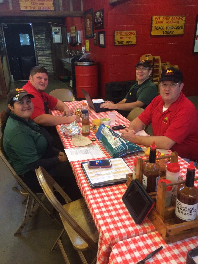 CrysPryde's tweet photo. 620 @rudysbbq managers are in the #Christmas spirit &amp; beautifully coordinated. @KNManagement @KNTrains #tistheseason http://t.co/d73Jjlg9bT