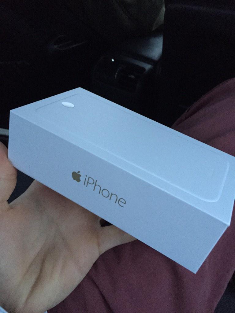nickmlotempio's tweet photo. Finally😍😍😍 #fuckdroid http://t.co/8tapgRTjUW