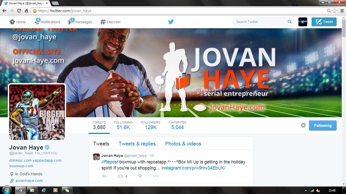BuzzFuzz_Tweets's tweet photo. look who is following Buzz Fuzz™ http://t.co/7pZIEyjLYZ