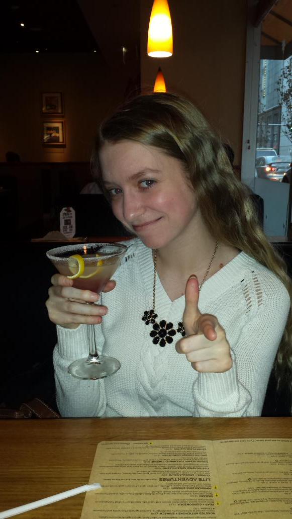 Jilligan24's tweet photo. @AllysonSchultze Too turnt in Chicago 🍸 #raspberrylemondrop #grandmawishes http://t.co/zwanZygeEn