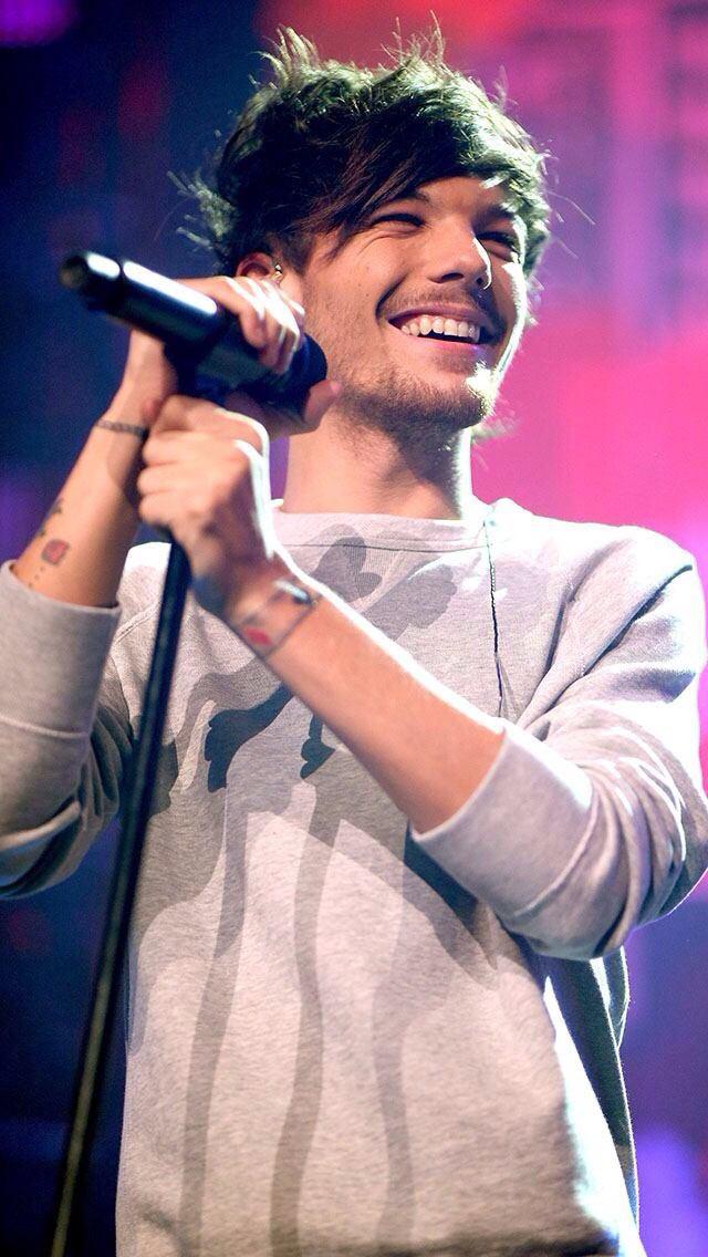 Meiy108's tweet photo. @Louis_Tomlinson HBD Louis♡♡ http://t.co/ed6MFT8b8H
