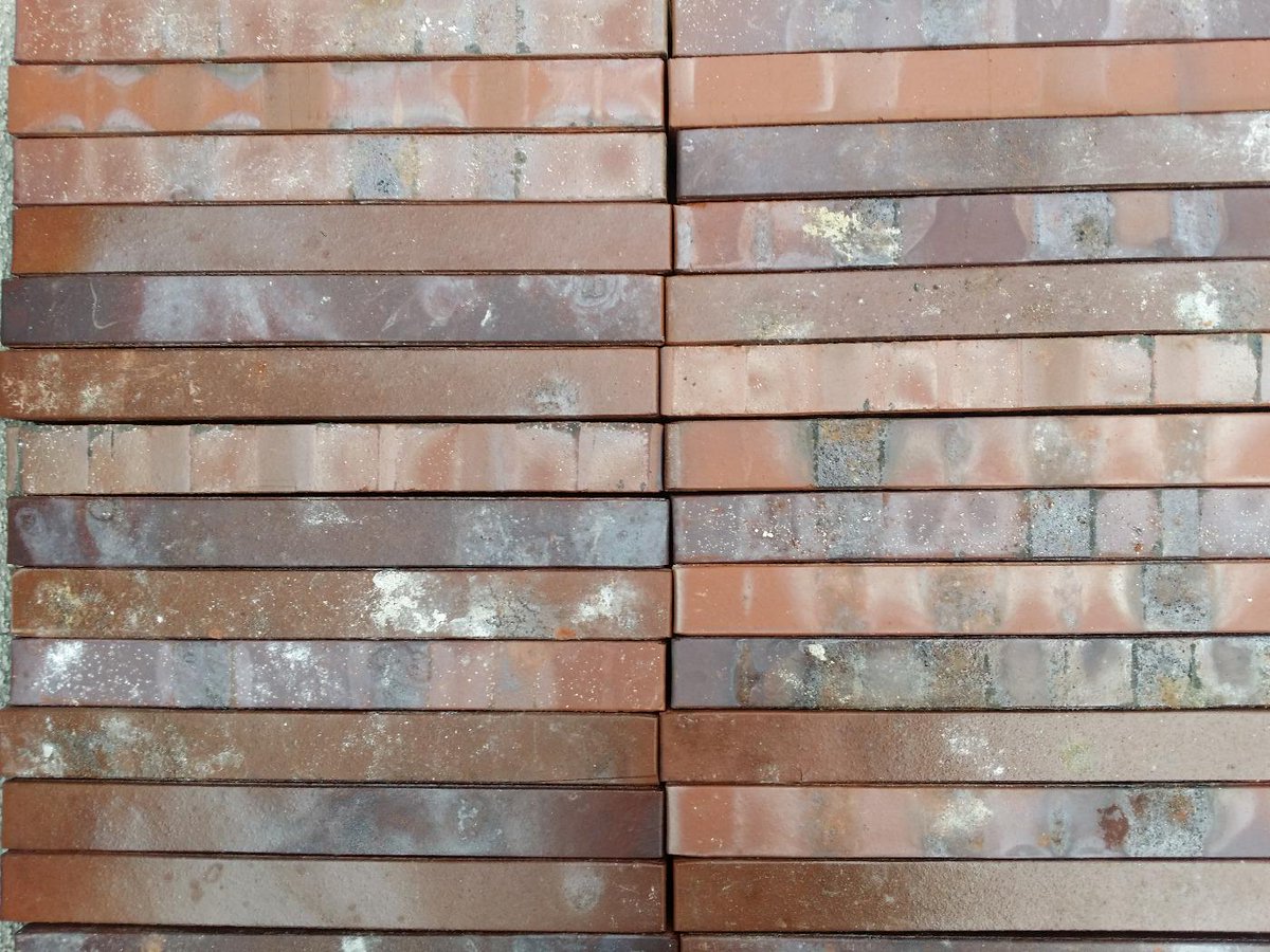 New ABC-Klinker Schüttorf. We present you : Schleswich peat/ turf burned klinker pressed 490x115x52 mm- info@pgsbv.nl