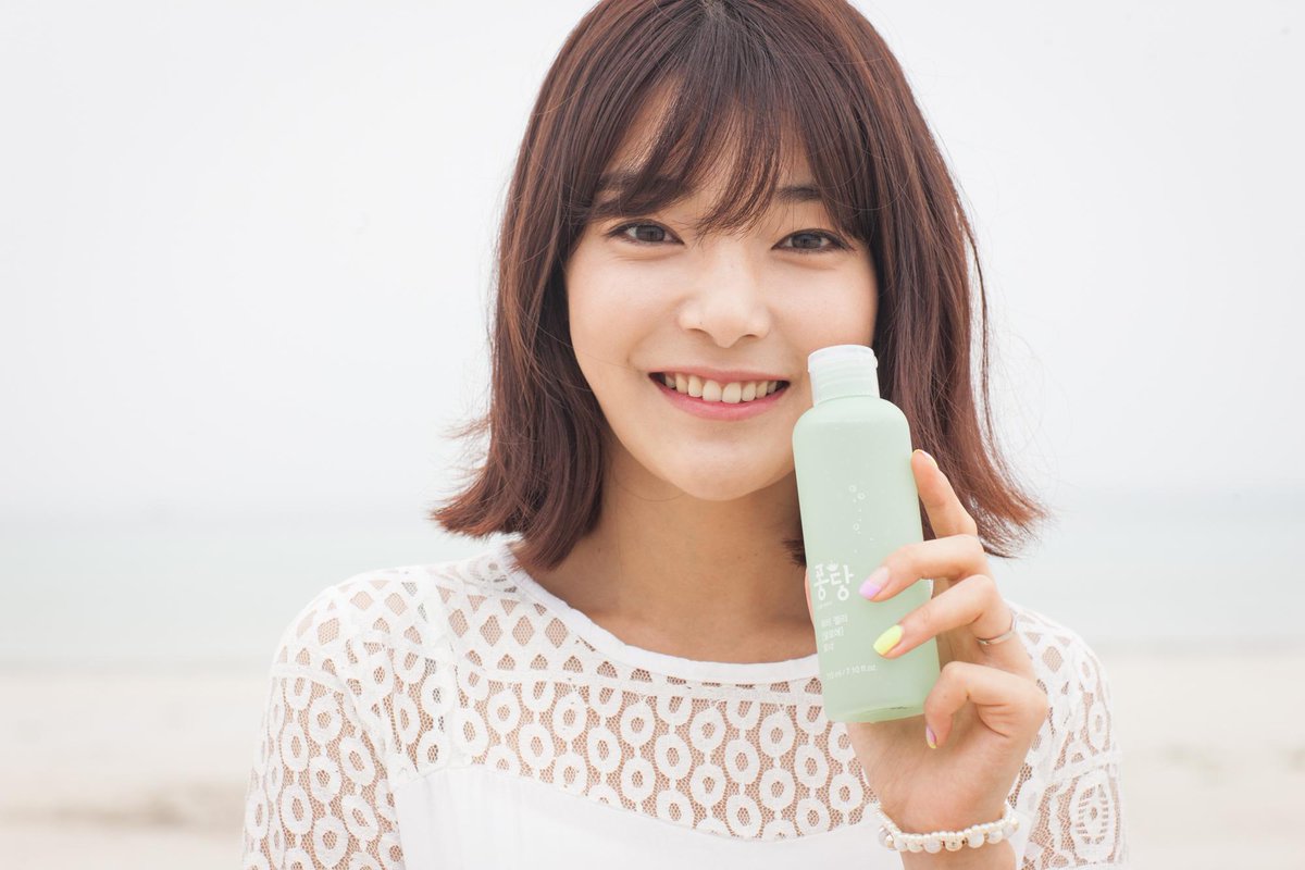 수분 촉촉 피부 탱탱.
겨울에도 수분이 통통 튀는 내 피부.

일년 365일 언제라도,
내 몸의 온도, 36.5℃에 가장 촉촉한
그런 화장품.

퐁당.

m.freshpongdang.com