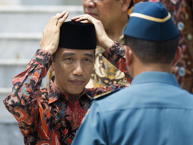 Yang korupsi jg tuh "<a href="/VIVAnews/">VIVAnews</a>: Eksekusi Mati Pengedar Narkoba, Jokowi Minta Dukungan Kiai NU dlvr.it/7vyCVL "