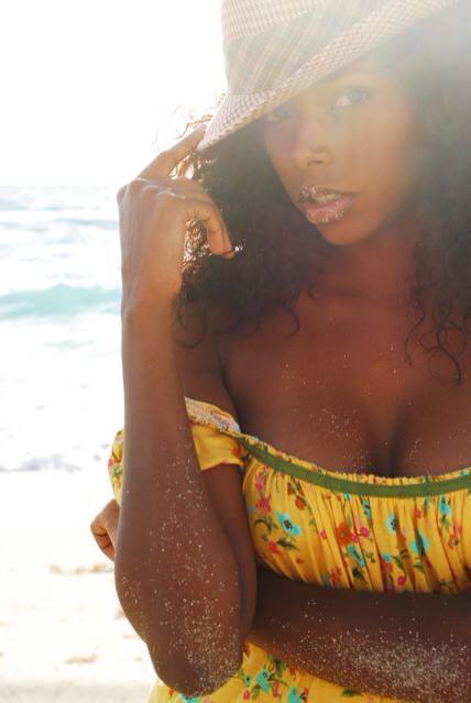 Black_Goddesses's tweet photo. #BeautifulBlackWomen http://t.co/xP3MYKWWKI