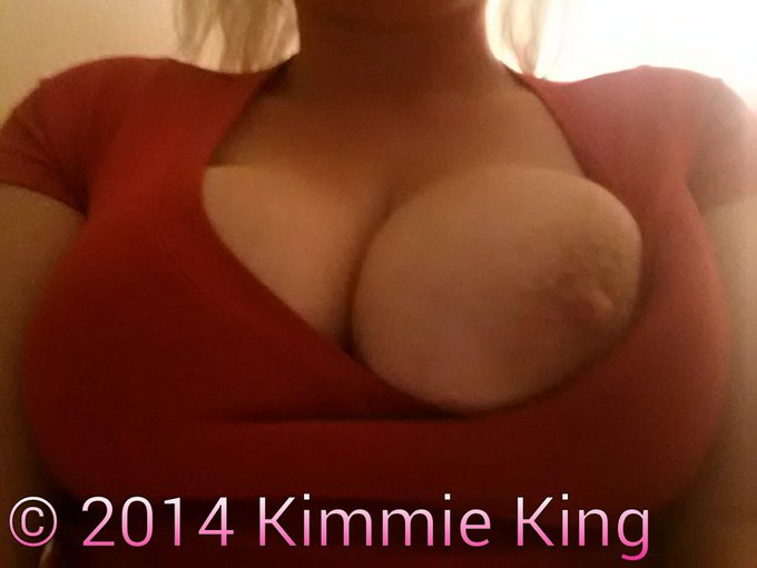 #nipslip for #tittytuesday 😆 #mskimmieking http://t.co/y7da3A4Njd<a href="/tag/nipslip"class="tags">#nipslip</a><a href="/tag/tittytuesday"class="tags">#tittytuesday</a><a href="/tag/mskimmieking"class="tags">#mskimmieking</a>