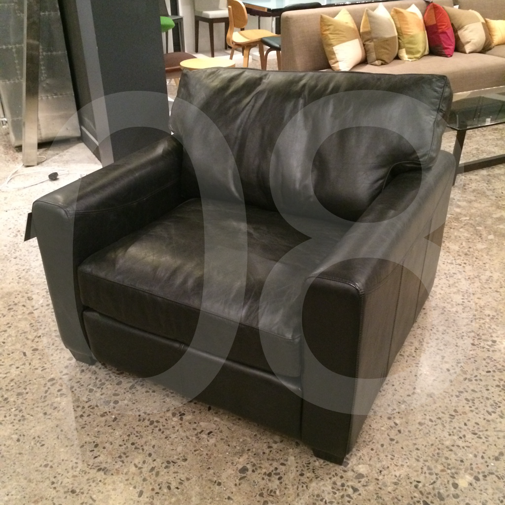 End Of Year Countdown - Deal of the Day!
McQueen Chair - Black Leather
Reg. $2,695 - Promo $1,750
